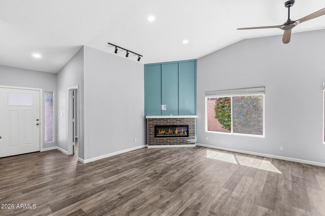 2606 W GELDING Drive, Phoenix, AZ 85023