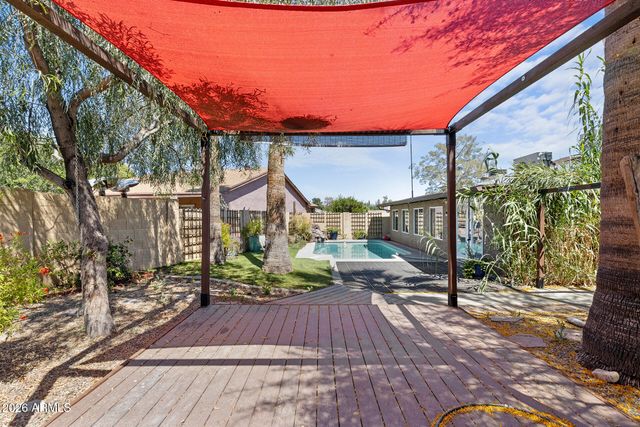 2606 W GELDING Drive, Phoenix, AZ 85023