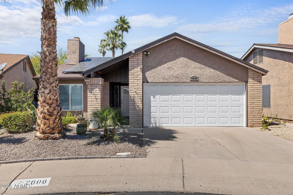 2606 W GELDING Drive, Phoenix, AZ 85023