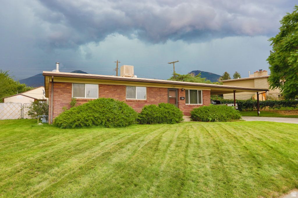 285 S THIRD ST, Tooele, UT 84074 — exterior