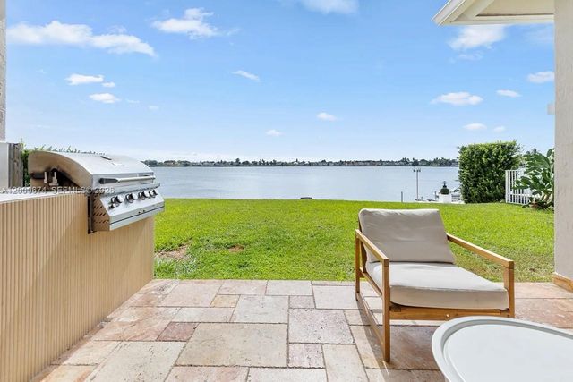 13430 SW 136th Ter, Miami, FL 33186