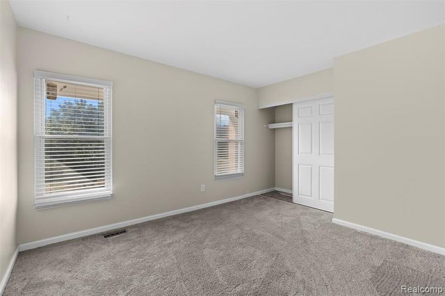 5428 Hammersmith Drive, West Bloomfield, MI 48322