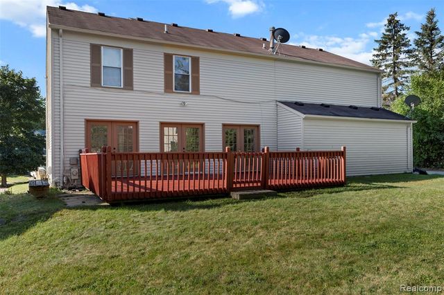 5428 Hammersmith Drive, West Bloomfield, MI 48322