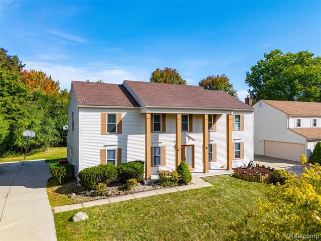 5428 Hammersmith Drive, West Bloomfield, MI 48322