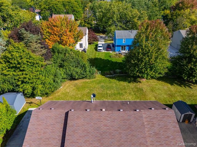 5428 Hammersmith Drive, West Bloomfield, MI 48322