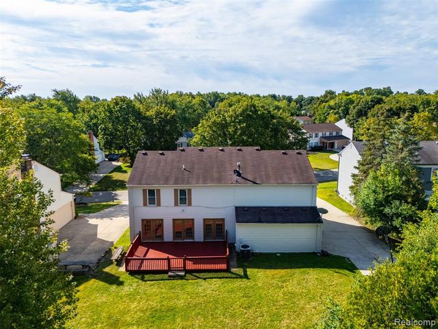 5428 Hammersmith Drive, West Bloomfield, MI 48322