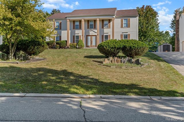 5428 Hammersmith Drive, West Bloomfield, MI 48322