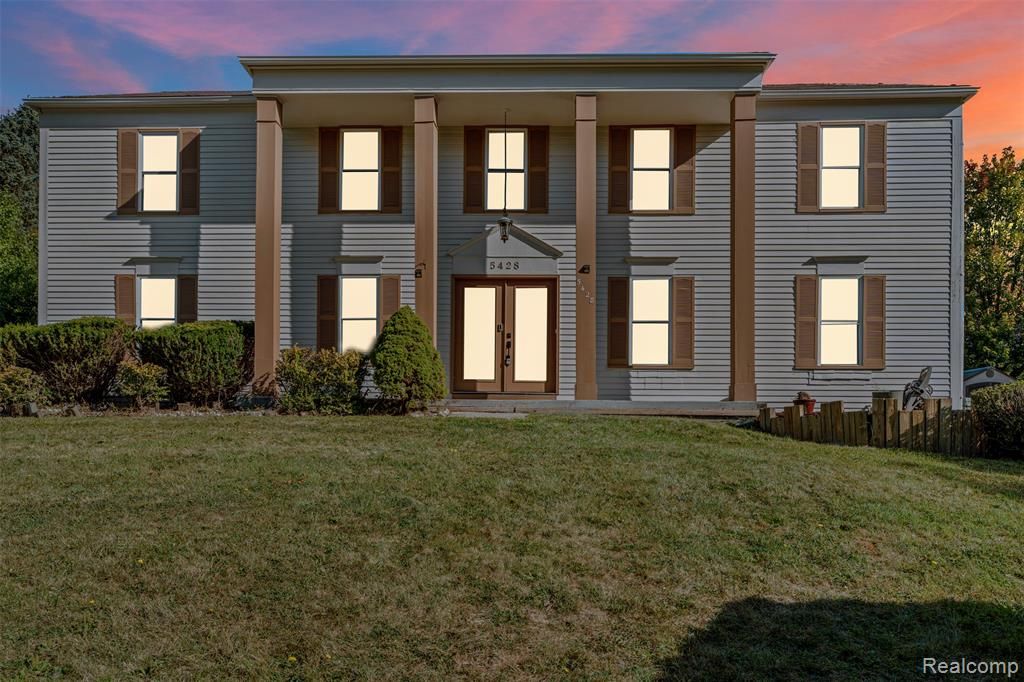5428 Hammersmith Drive, West Bloomfield, MI 48322