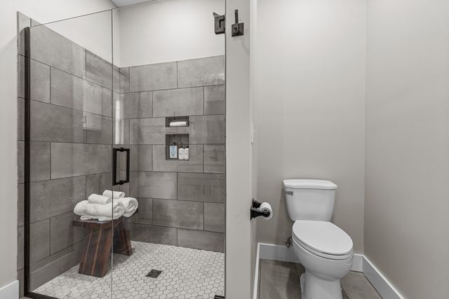 235 Auseon Court, Hillsdale, MI 49242