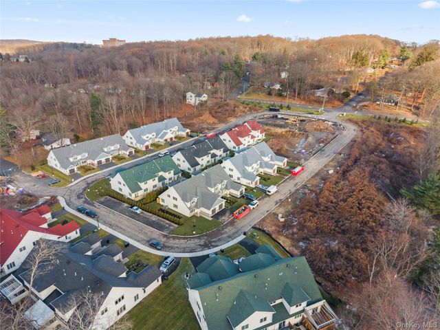 63 Dessau Circle 52, Spring Valley, NY 10977