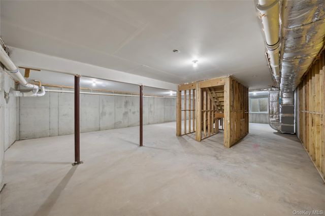 63 Dessau Circle 52, Spring Valley, NY 10977