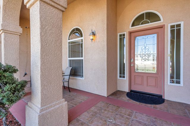 370 River Park Drive, Redding, CA 96003