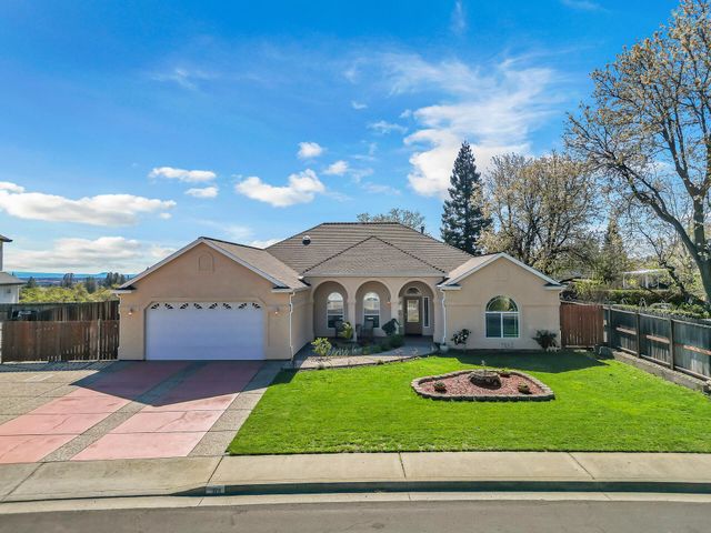 370 River Park Drive, Redding, CA 96003