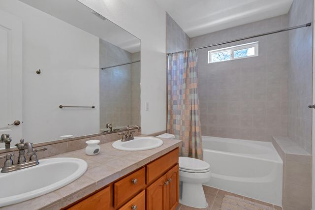 370 River Park Drive, Redding, CA 96003