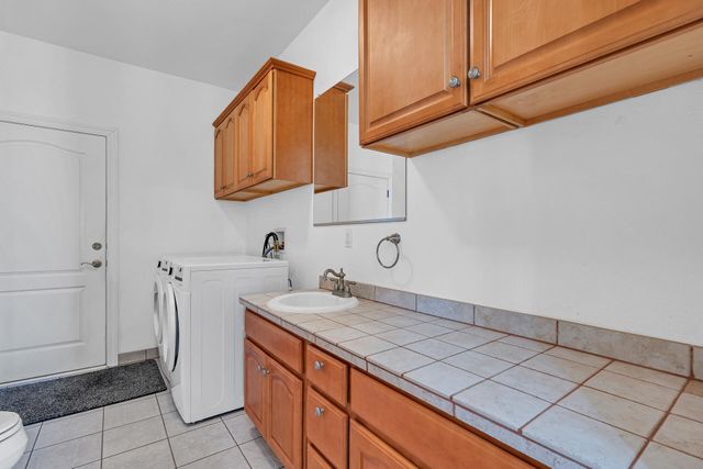 370 River Park Drive, Redding, CA 96003