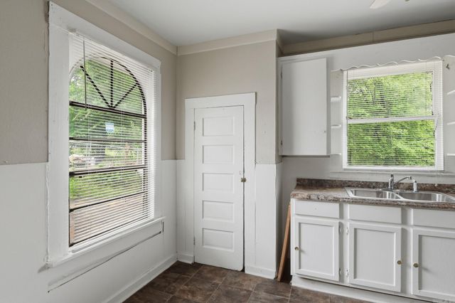 3015 W 15th Street, Little Rock, AR 72204