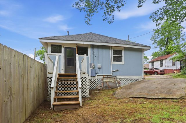 3015 W 15th Street, Little Rock, AR 72204