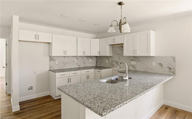 420 Bristol Street, Lexington, NC 27292