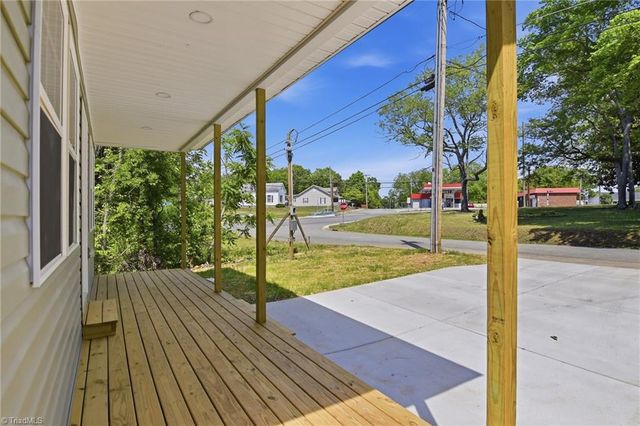420 Bristol Street, Lexington, NC 27292