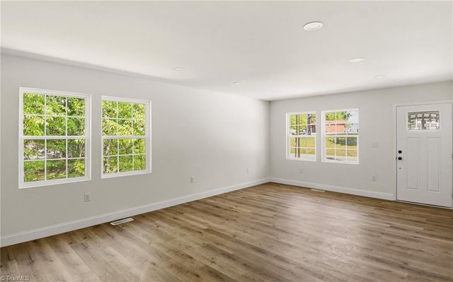 420 Bristol Street, Lexington, NC 27292