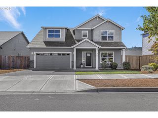 295 Sw MT ST HELENS St, Mc Minnville, OR 97128