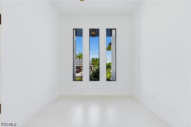4627 SW 17th AVE, Cape Coral, FL 33914