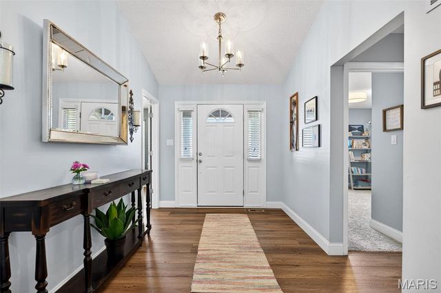 643 Country Squire Circle, St Peters, MO 63376