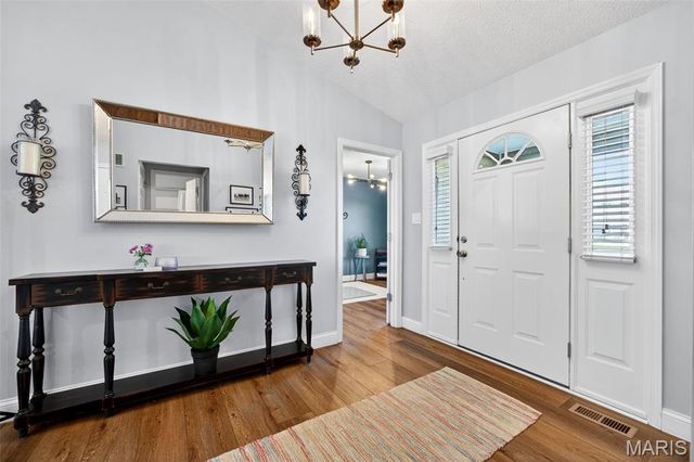 643 Country Squire Circle, St Peters, MO 63376