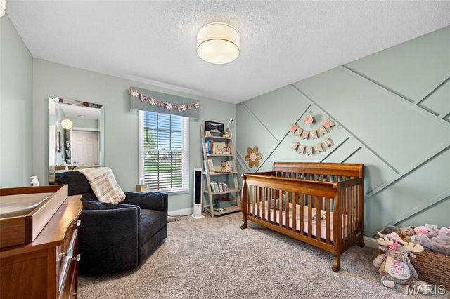 643 Country Squire Circle, St Peters, MO 63376