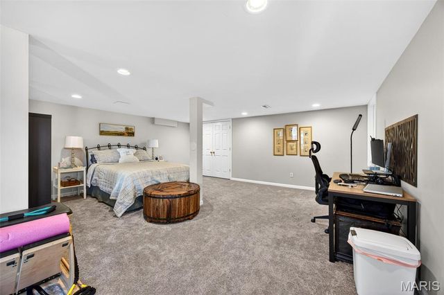 643 Country Squire Circle, St Peters, MO 63376
