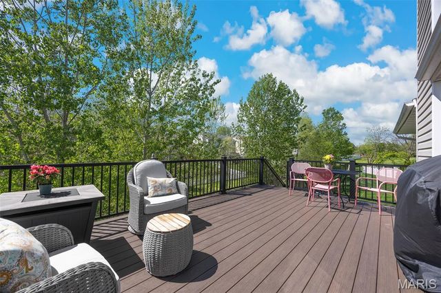 643 Country Squire Circle, St Peters, MO 63376