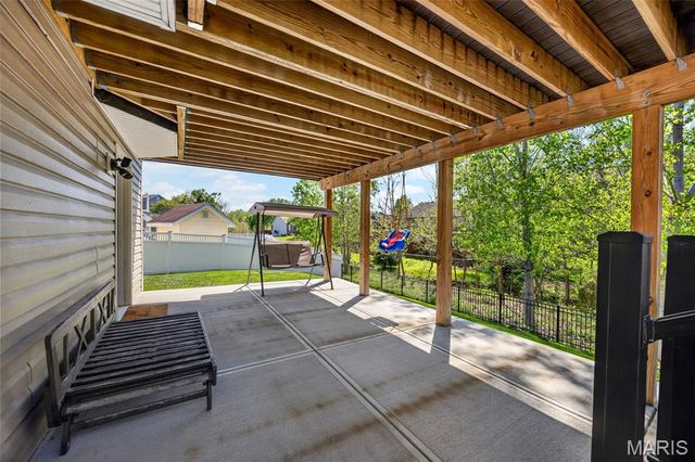 643 Country Squire Circle, St Peters, MO 63376
