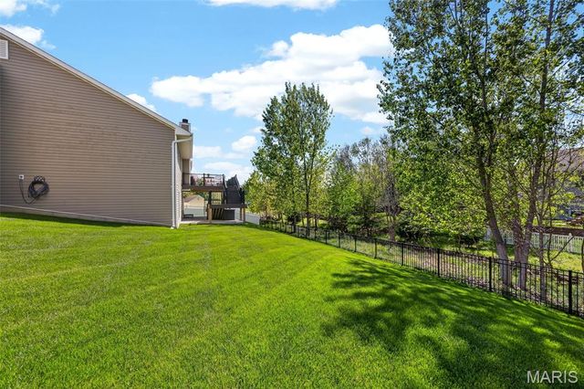 643 Country Squire Circle, St Peters, MO 63376