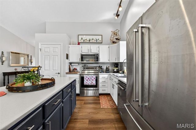 643 Country Squire Circle, St Peters, MO 63376