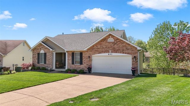 643 Country Squire Circle, St Peters, MO 63376