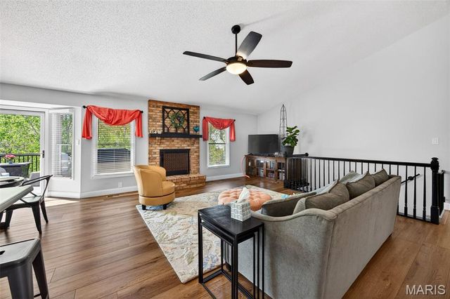 643 Country Squire Circle, St Peters, MO 63376