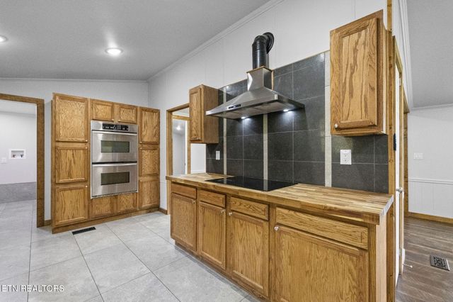 77 Hankins Lane, Pikeville, TN 37367