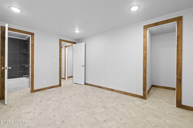 77 Hankins Lane, Pikeville, TN 37367