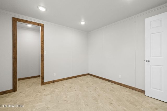 77 Hankins Lane, Pikeville, TN 37367