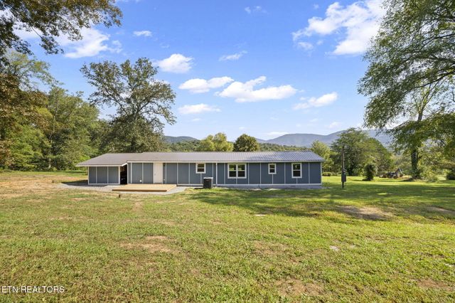 77 Hankins Lane, Pikeville, TN 37367