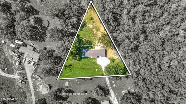 77 Hankins Lane, Pikeville, TN 37367