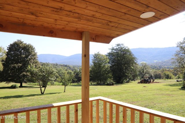 77 Hankins Lane, Pikeville, TN 37367