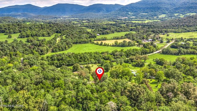 77 Hankins Lane, Pikeville, TN 37367