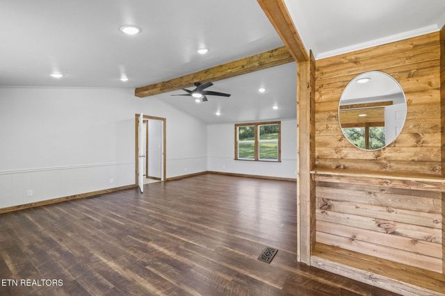 77 Hankins Lane, Pikeville, TN 37367