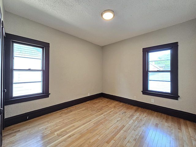 2808 N 37th STREET, Milwaukee, WI 53210