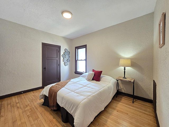 2808 N 37th STREET, Milwaukee, WI 53210