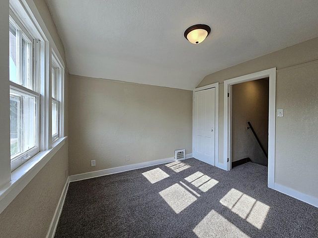 2808 N 37th STREET, Milwaukee, WI 53210