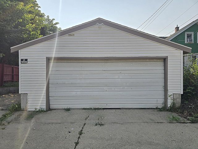 2808 N 37th STREET, Milwaukee, WI 53210