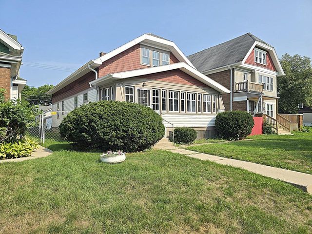 2808 N 37th STREET, Milwaukee, WI 53210