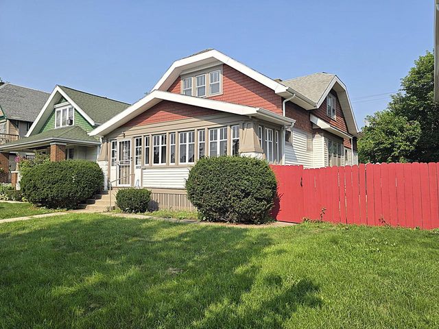 2808 N 37th STREET, Milwaukee, WI 53210